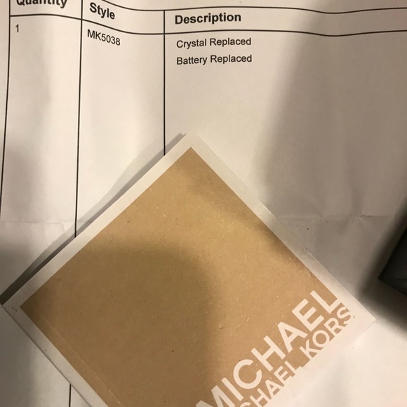 Authentic Micheal Kors watch MK 5038 - Picture 4 of 6
